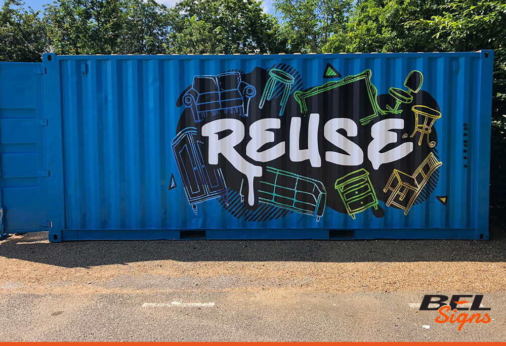 Large format print for HDC REUSE container